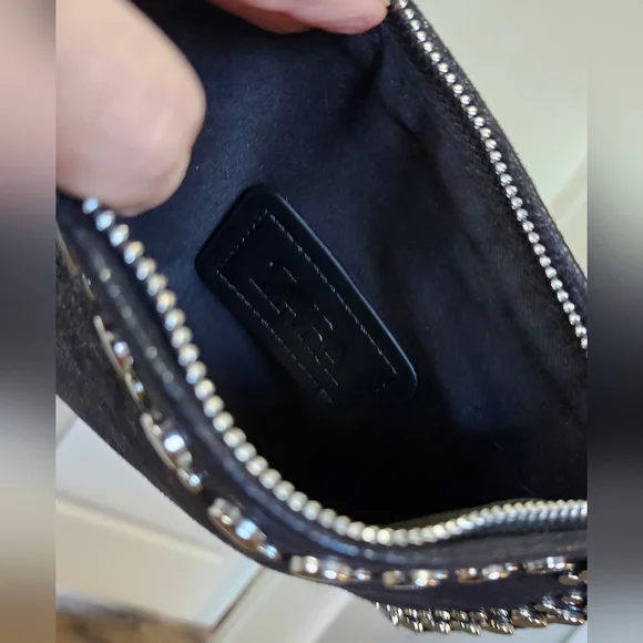Nwot Zara Black Studded Chain Crossbody Bag . Firm $. - Picture 3 of 10